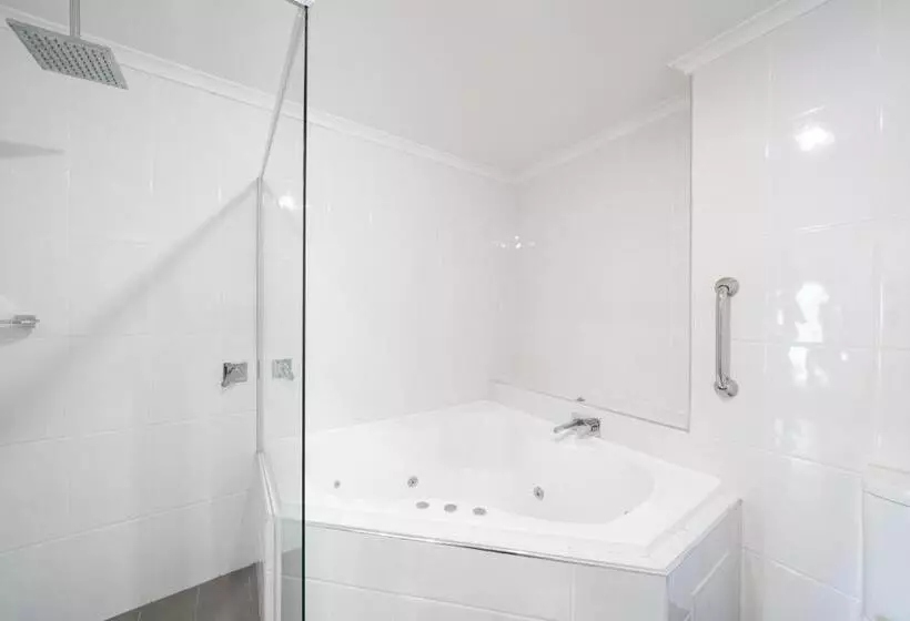 一ベッドルームエクゼクティブアパートメント, Heritage Inn Bathurst