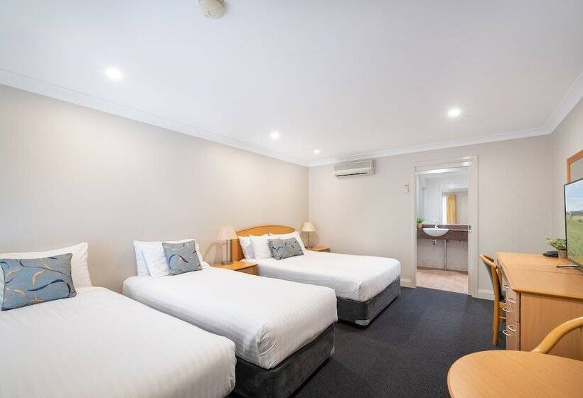 Семейный Номер, Heritage Inn Bathurst