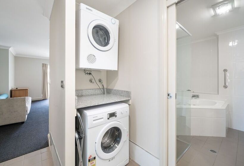 דירת אקזקיוטיב, חדר שינה 1, Heritage Inn Bathurst