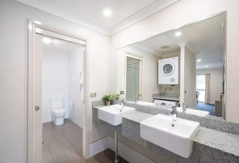 一ベッドルームエクゼクティブアパートメント, Heritage Inn Bathurst