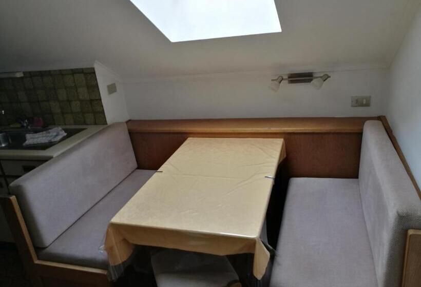 شقة غرفة واحدة, Residence Terentis