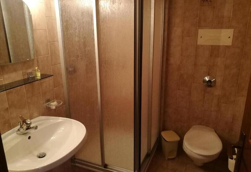 شقة غرفة واحدة, Residence Terentis