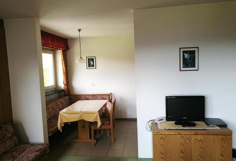 شقة غرفة نوم واحدة مزودة بشُرفة, Residence Terentis