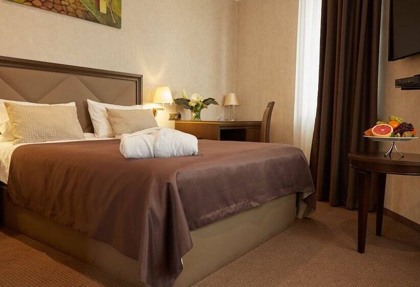 اتاق استاندارد یک نفره, Sk Royal Hotel Tula