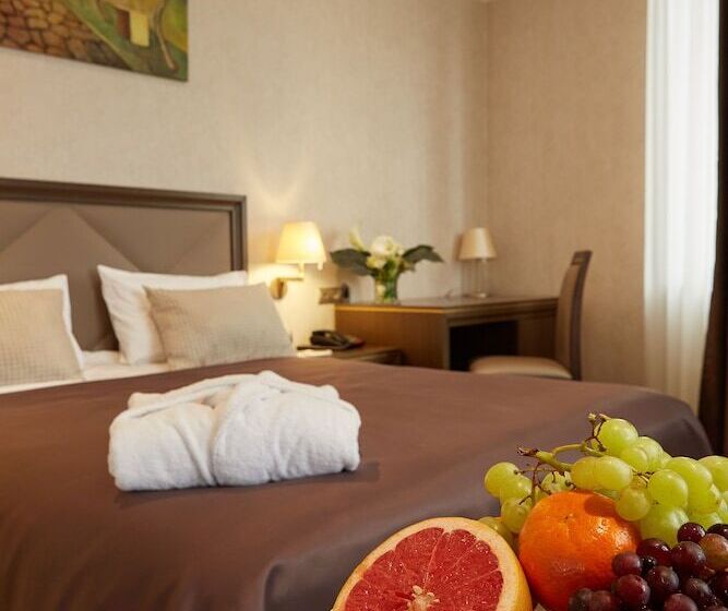 اتاق استاندارد یک نفره, Sk Royal Hotel Tula