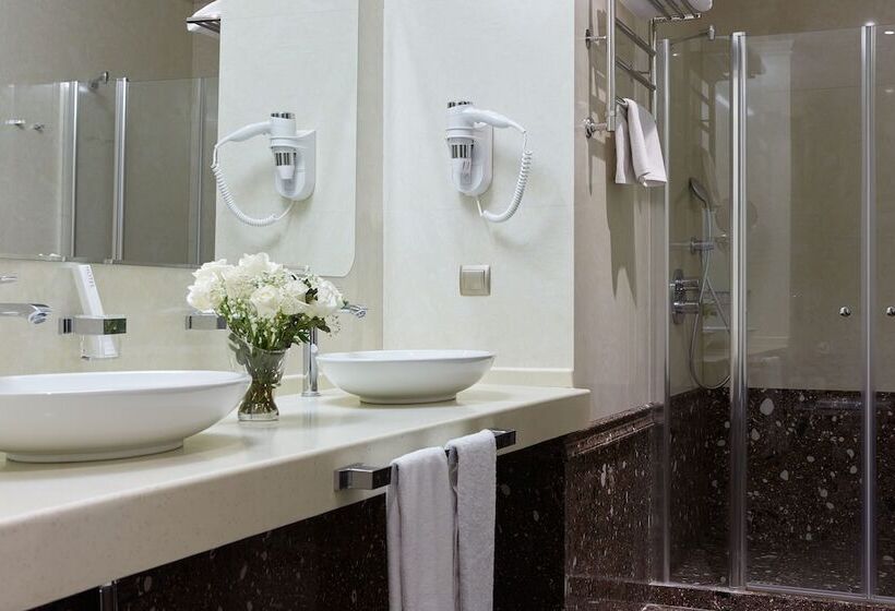 اتاق لوکس, Sk Royal Hotel Tula