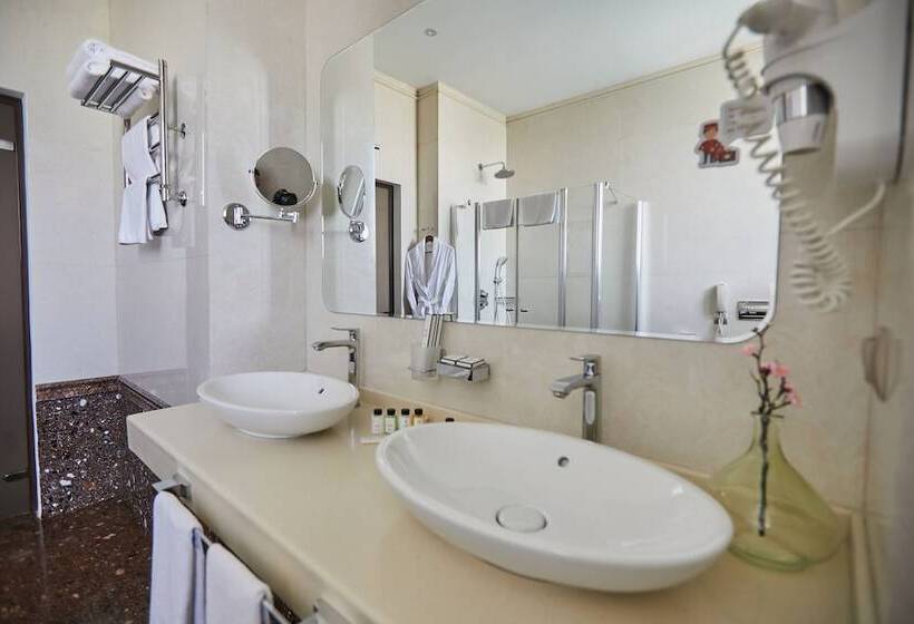 آپارتمان 1 خوابه, Sk Royal Hotel Tula