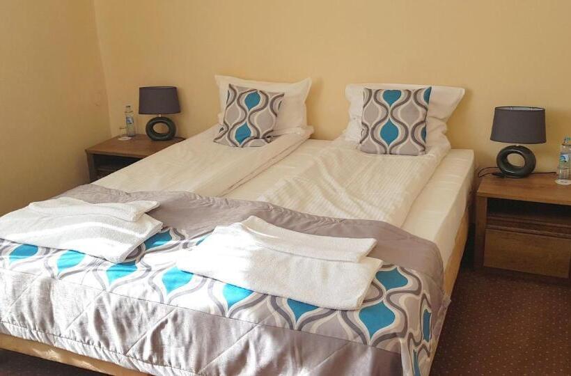 اتاق کلاسیک, Confero