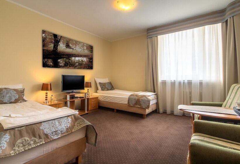 اتاق کلاسیک, Confero