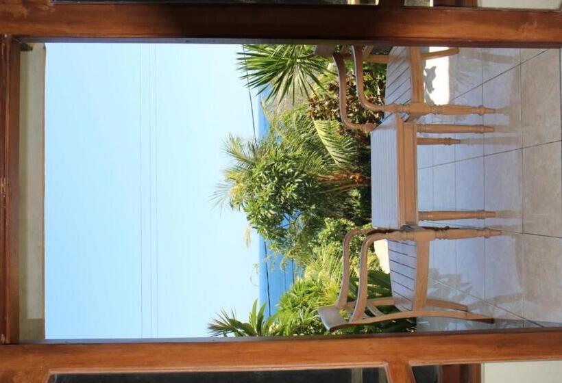 غرفة قياسية مطلّة علي الحديقة, Anugerah Villas