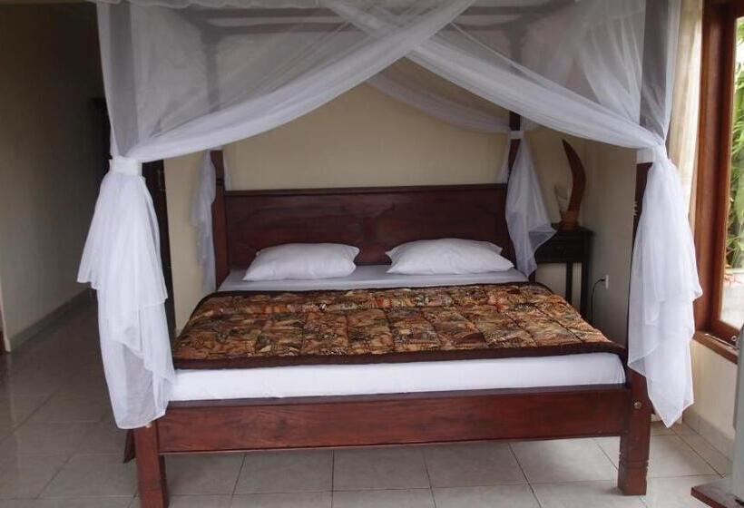 غرفة قياسية مطلّة علي حمام السباحة, Anugerah Villas