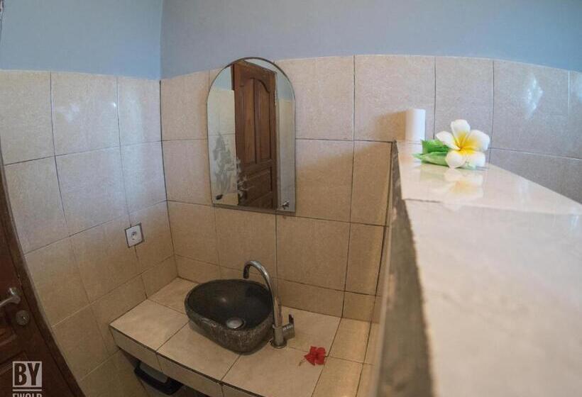 غرفة ديلوكس مطلّة علي البحر, Anugerah Villas