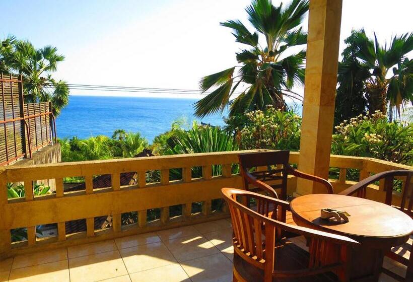 غرفة ديلوكس مطلّة علي البحر, Anugerah Villas