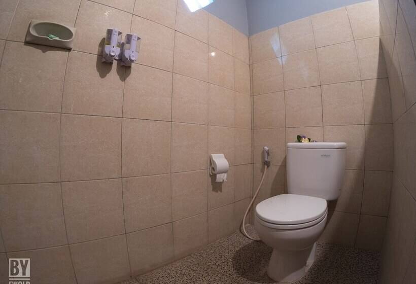 غرفة ديلوكس مطلّة علي البحر, Anugerah Villas