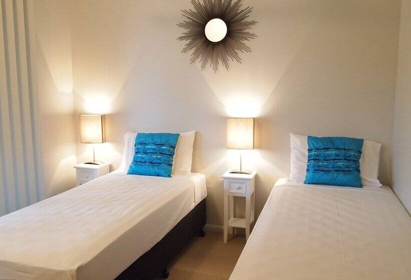 آپارتمان 2 خوابه با بالکن, Edge Apartments Cairns