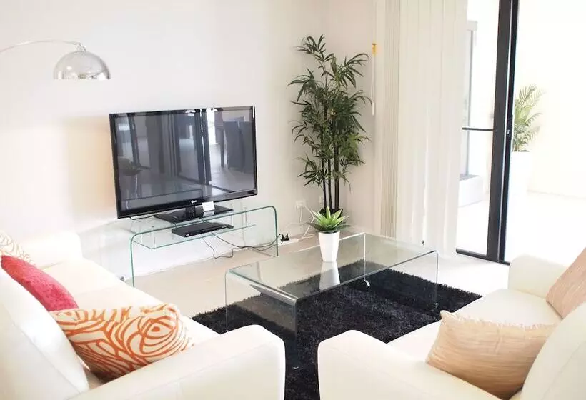 １ベッドルームペントハウスアパート, Edge Apartments Cairns