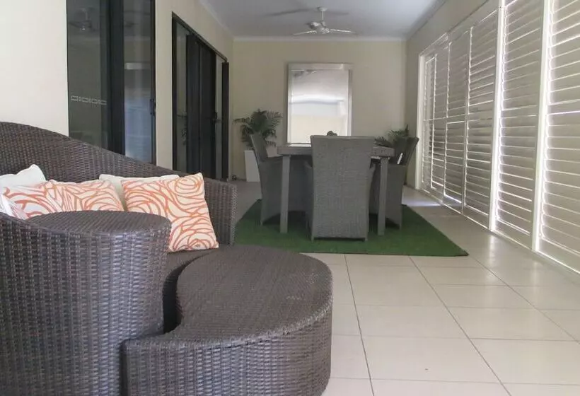 １ベッドルームペントハウスアパート, Edge Apartments Cairns