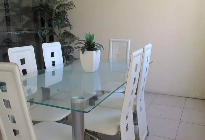 ３ベッドルームアパートメント, Edge Apartments Cairns