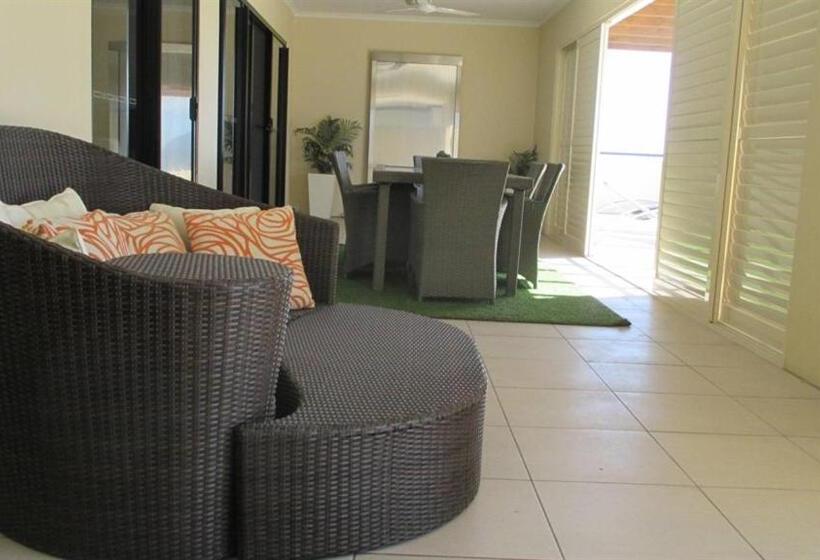 1 Bedroom Penthouse Apartment, Edge Apartments Cairns