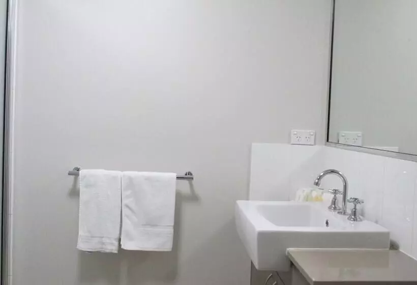 バルコニー付２ベッドルームアパートメント, Edge Apartments Cairns