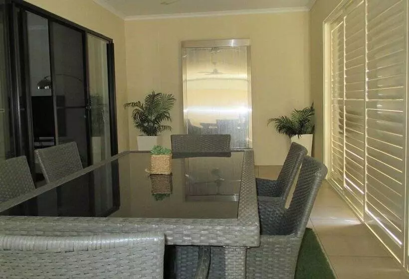１ベッドルームペントハウスアパート, Edge Apartments Cairns