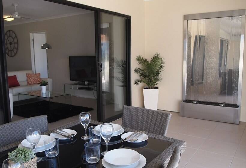 1 Bedroom Penthouse Apartment, Edge Apartments Cairns