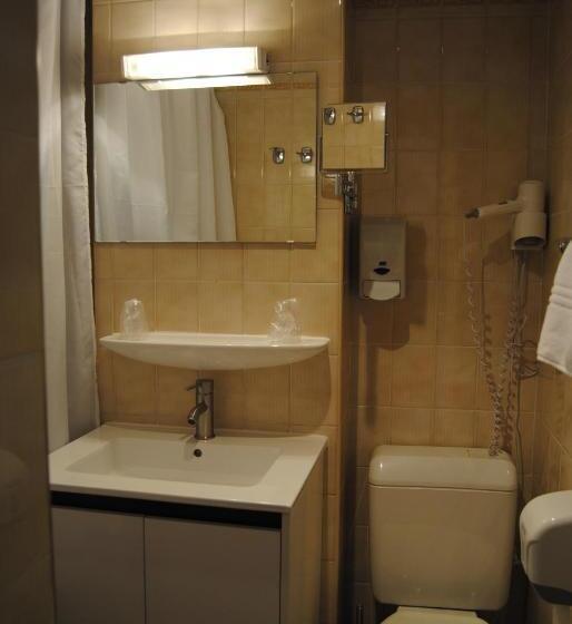 标准间, Acropolis