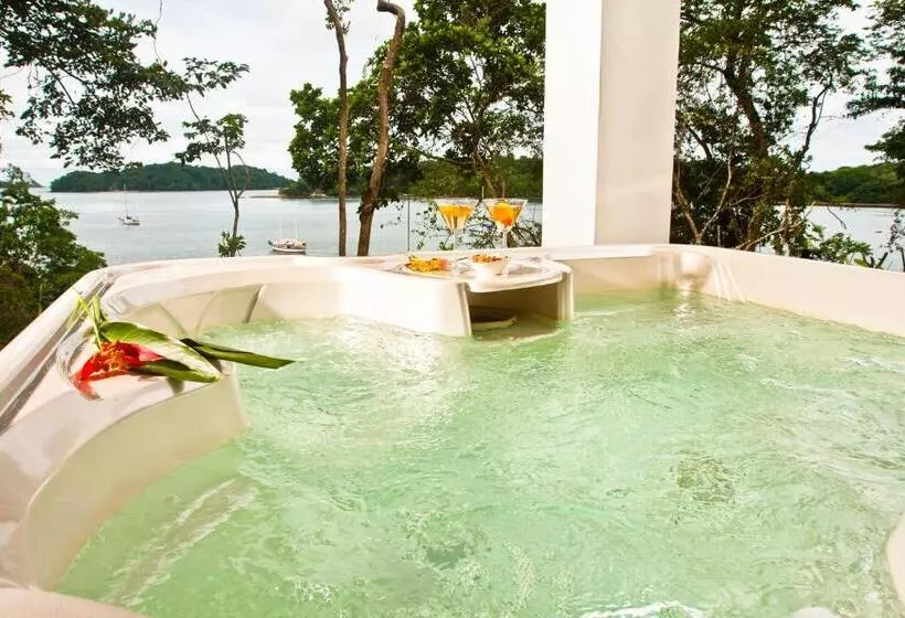 デラックスバンガロー, Bocas Del Mar