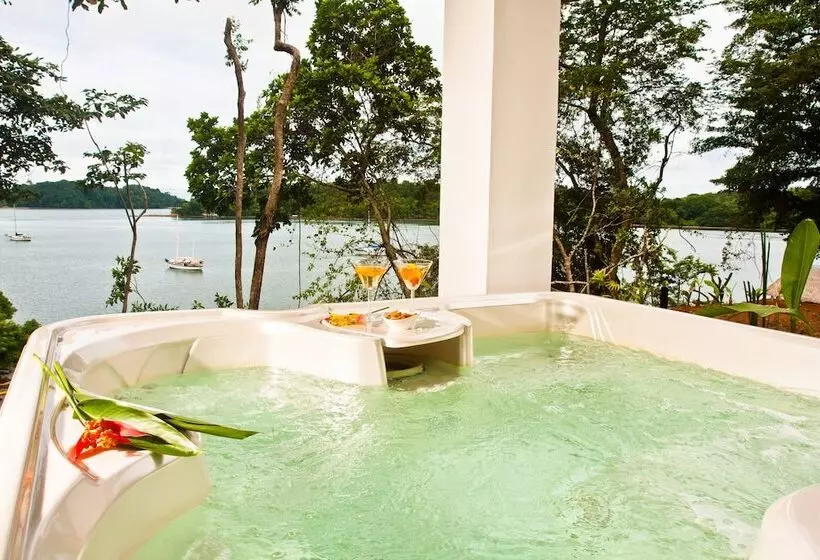 デラックスバンガロー, Bocas Del Mar