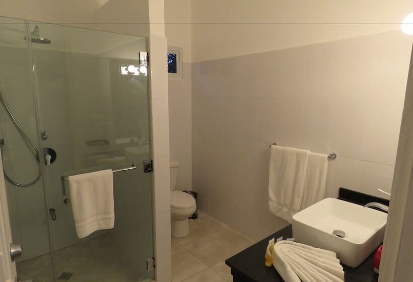 غرفة عائلية, Bocas Del Mar