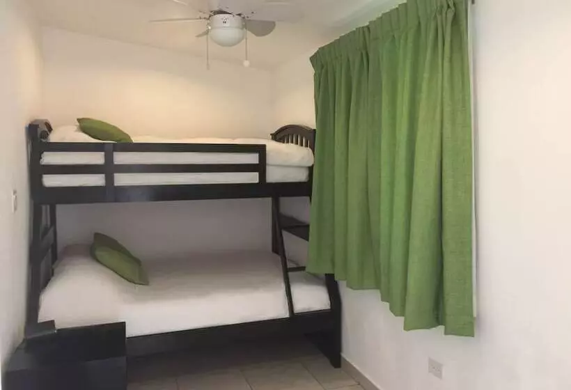 ファミリールーム, Bocas Del Mar
