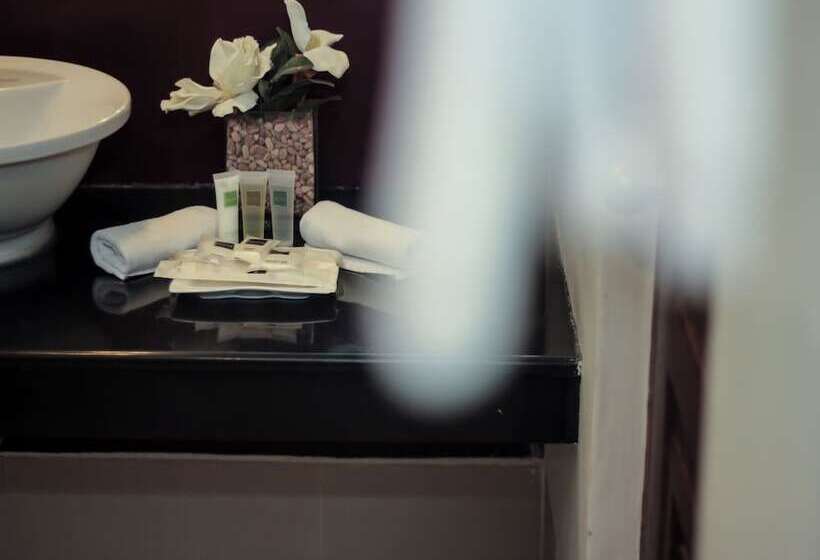 سوییت اجرایی, Casablanca Suites Near Airport