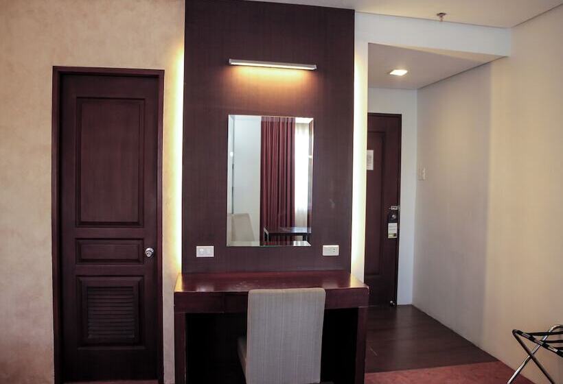 سوییت اجرایی, Casablanca Suites Near Airport