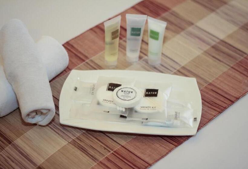 سوییت جونیور, Casablanca Suites Near Airport