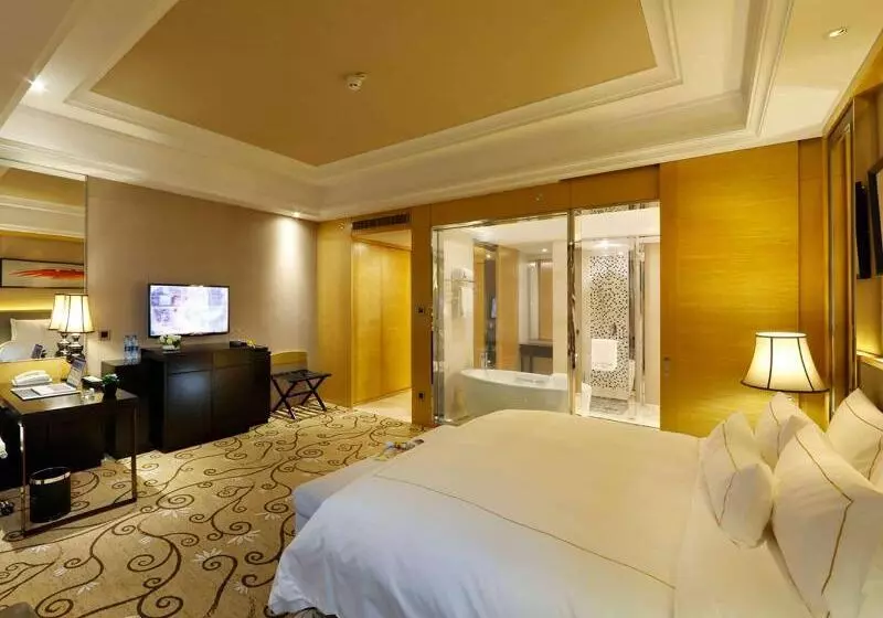 身障者適用スイートルーム, Comfort Inn & Suites West   Medical Center