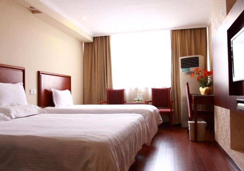Семейный Номер, Greentree Inn Huaian Chuzhou Avenue Zhou Enlai Memorial Hall