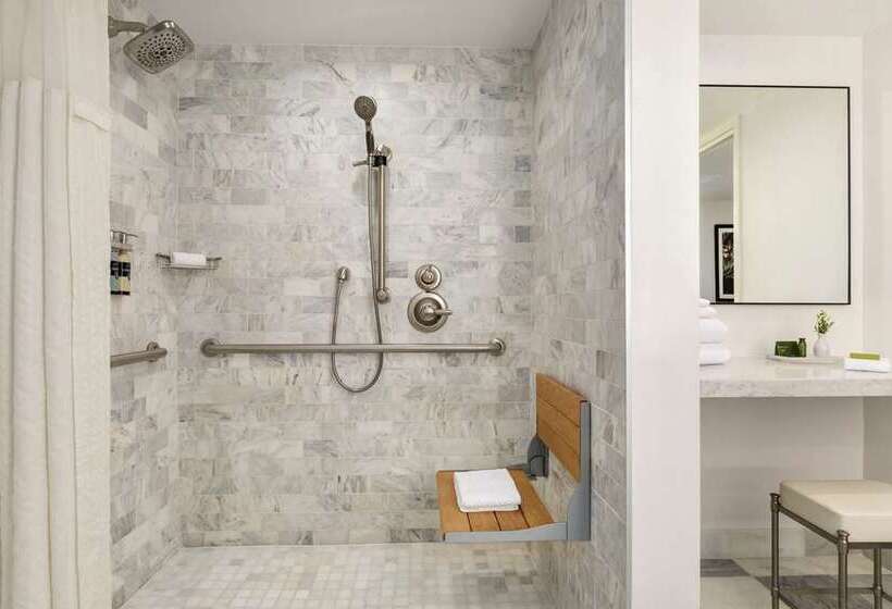 חדר סטנדרט, מיטת קינג, מותאם לאדם עם מוגבלויות, Hilton Wenchang