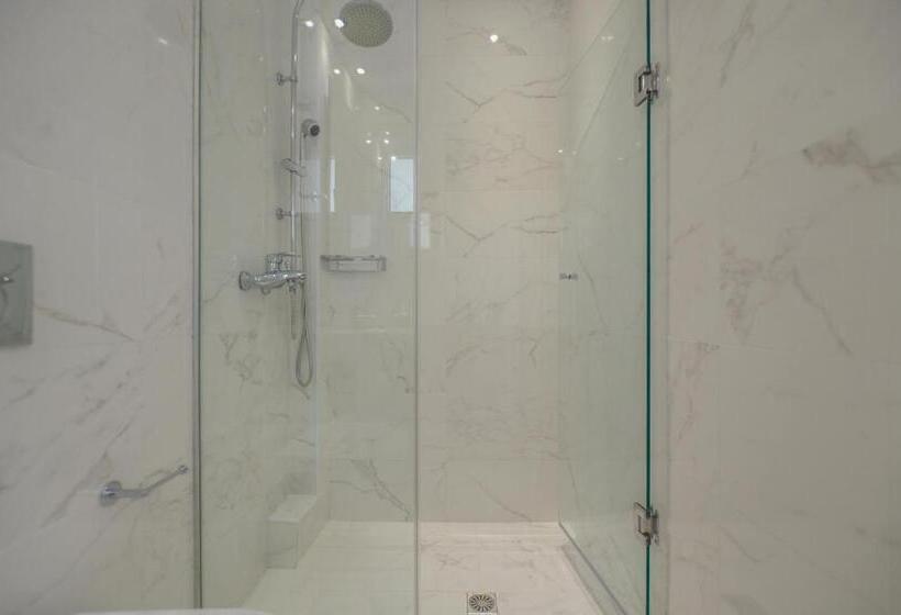 غرفة قياسية, Ilion