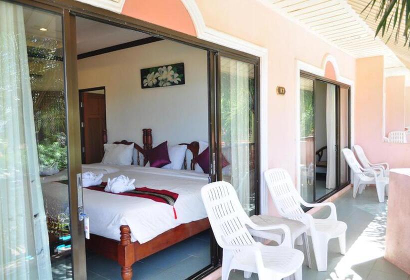 Habitació Familiar Deluxe, Lanta Seafront Resort