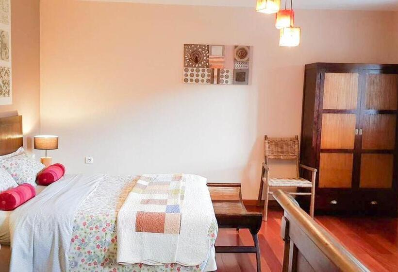 コンフォートトリプルルーム, Domaine De Rochebelle