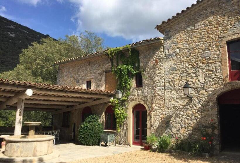 コンフォートトリプルルーム, Domaine De Rochebelle