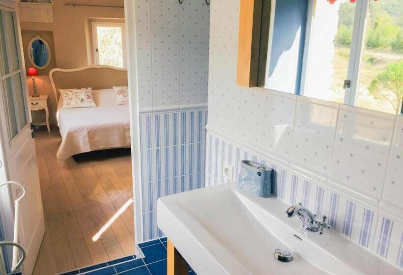 デラックスの4人部屋, Domaine De Rochebelle