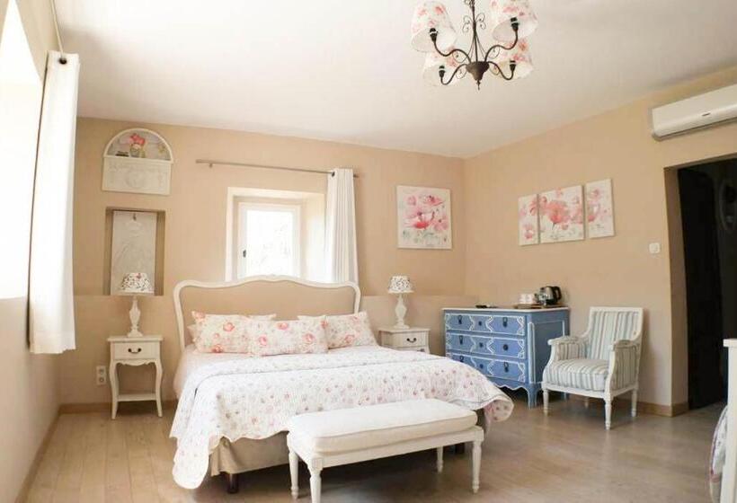 デラックスの4人部屋, Domaine De Rochebelle