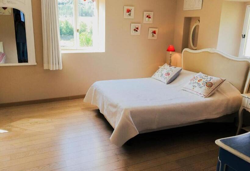 Четырехместный Номер Deluxe, Domaine De Rochebelle