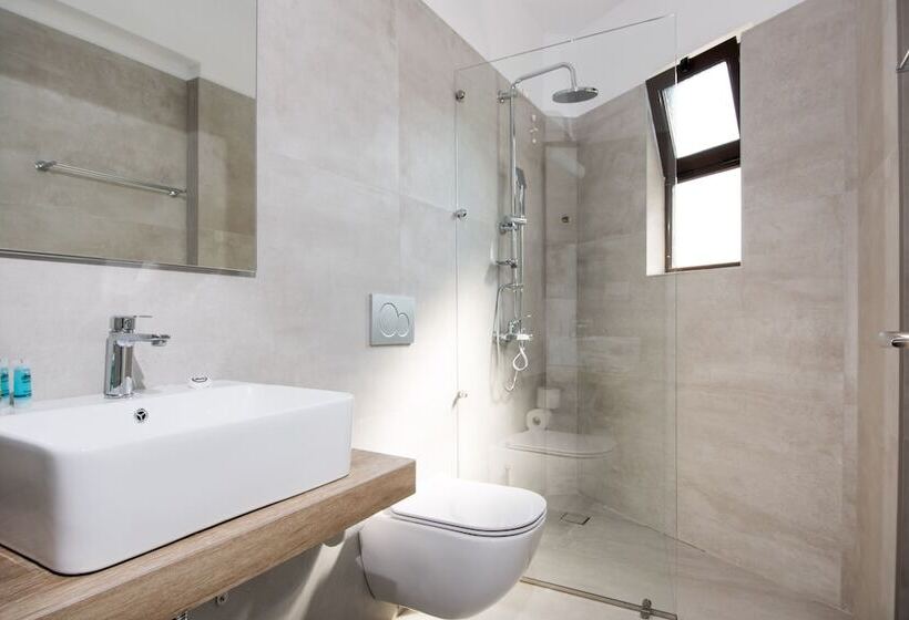 דירת שני חדרים, Lido