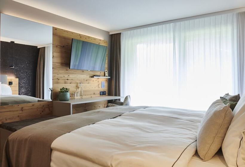 Quarto Estandar, Matthiol Boutique