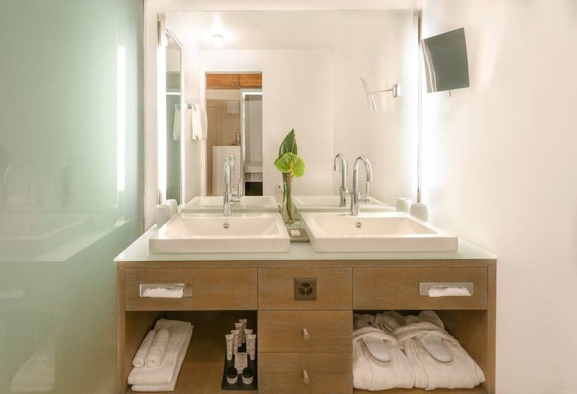 חדר דלוקס, Matthiol Boutique