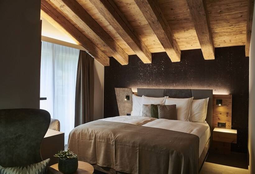 חדר דלוקס, Matthiol Boutique