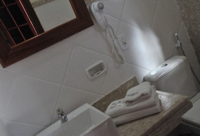 标准三人间, Pousada Villegaignon