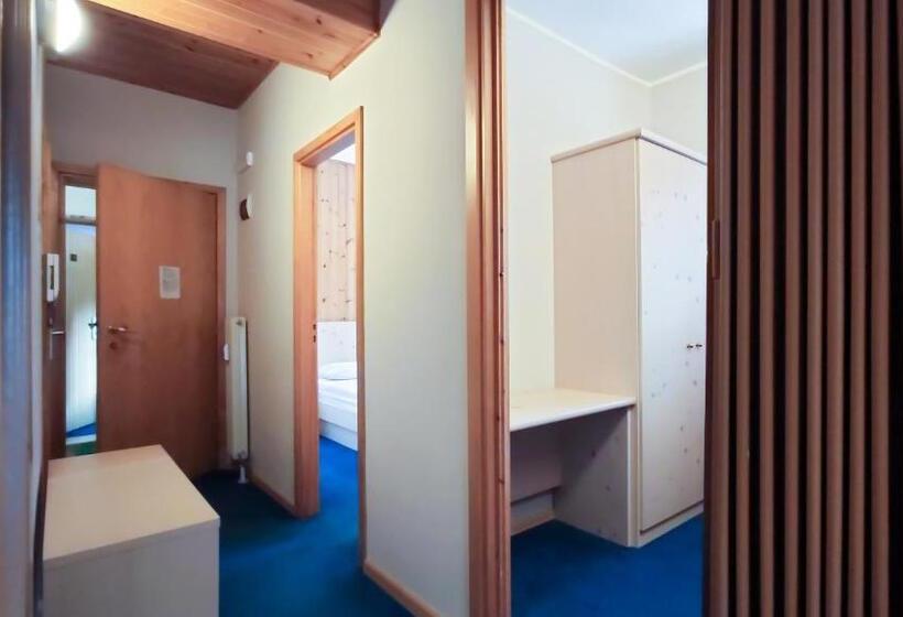 غرفة عائلية, Principe Marmolada